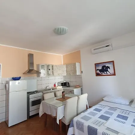 Apartamento In Brodarica With Balcony, Air Conditioning, Wifi 5185-2 *